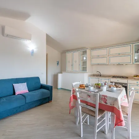 Affittasardegna-casa Marina Nyaraló